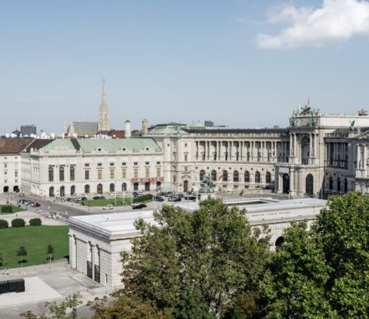 Hofburg: gli alloggi imperiali e il mito di Sissi palazzo hofburg