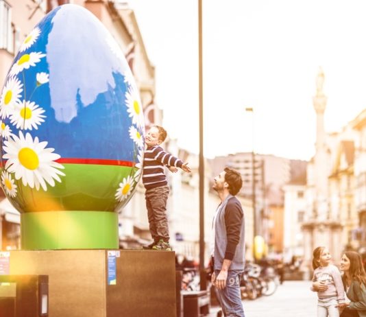 Innsbruck a Pasqua: il mercatino, le tradizioni tirolesi e come viverla lentamente Innsbruck mercatino pasquale