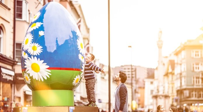 Innsbruck a Pasqua: il mercatino, le tradizioni tirolesi e come viverla lentamente Innsbruck mercatino pasquale