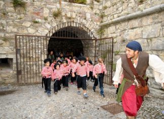 21 maggio: “Pirati alla Rocca” – Avventure in costume per bimbi e ragazzi a Lonato del Garda (Bs) evento Pirati alla Rocca lonato del garda