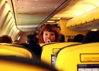 Bambini a bordo? Ci pensa la compagnia aerea