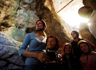 Rio Sass, lungo il Canyon della Val di Non canyon in trentino