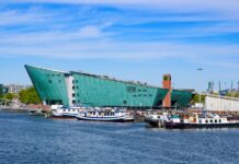 Amsterdam con bambini: Musei e collezioni museo nemo