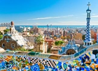 A Barcellona con il piccolo Pietro