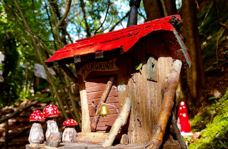 Giocabosco a Gavardo: il parco didattico degli gnomi per bambini Casetta degli gnomi nel bosco didattico