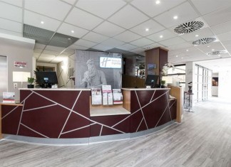 Holiday Inn Express San Giovanni a Roma Holiday Inn Express San Giovanni a Roma - adatto per famiglie con bambini fino a 18 anni