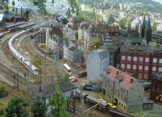 Auto e Treno – ai mercatini di natale mondo treno