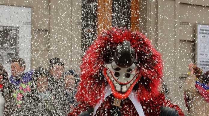 A Basilea in Svizzera il carnevale è anche di notte carnevale basilea svizzera