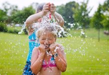 Vacanze estive con i bambini, mare o montagna – i consigli del pediatra viaggi con i bambini consigli perdiatrici viaggiare sicuri