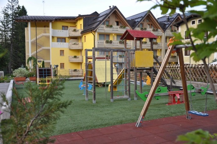 hotel select andalo