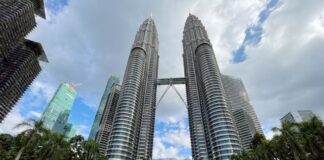Kuala Lumpur da vedere: la guida pratica per non perdere nulla le torri petronas di kuala lumpur sono uno dei simboli della città