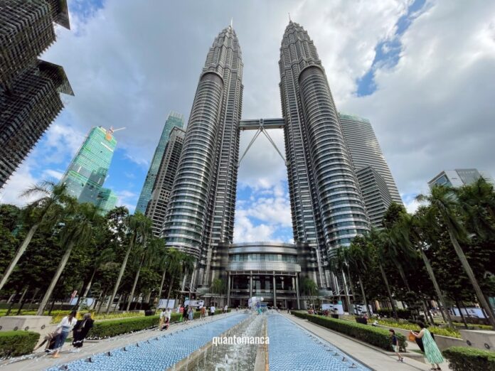 petronas kuala lumpur le torri petronas di kuala lumpur sono uno dei simboli della città