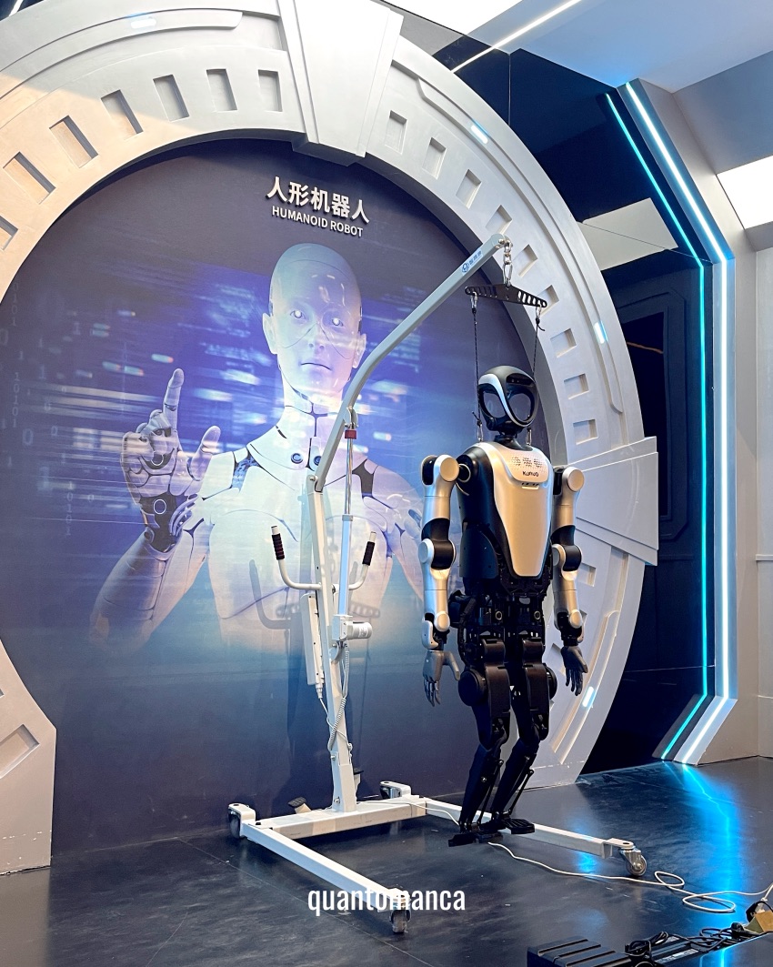 Shenzhen Science & Technology Museum progettato da Zaha Hadid, esempio di architettura futuristica