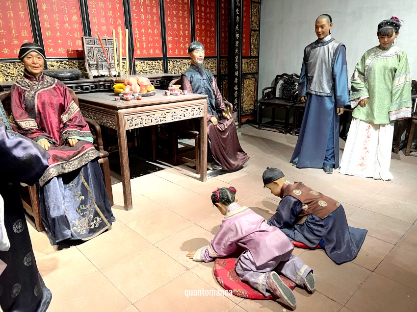 Interno del Museo di Shenzhen che racconta la trasformazione della città da villaggio a hub tecnologico