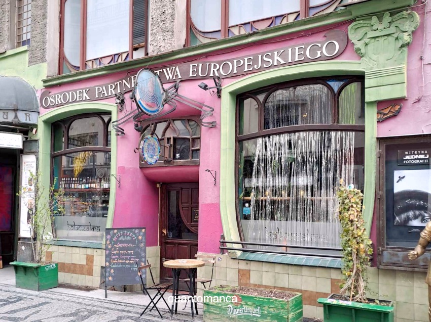 Case di Hansel e Gretel a Breslavia vicino alla Piazza del Mercato