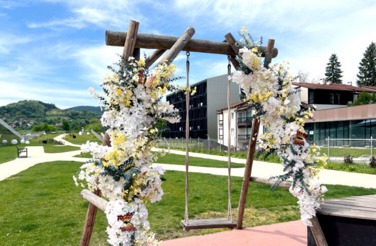Terme Tuhelj e Hotel Well in Croazia: ci siamo stati, ecco cosa sapere davvero vista delle terme tuhelj in croazia e sullo sfondo hotel well family