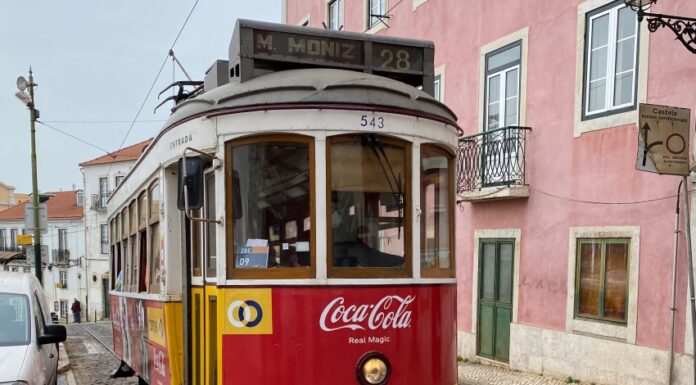 Tram 28 a Lisbona: percorso, fermate e trucchi antifolla l' iconico tram 28 di lisbona