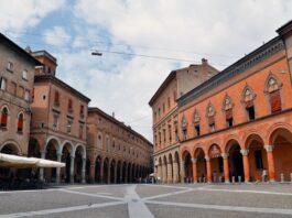 Da San Luca alla Motor Valley: Bologna è sempre più family friendly piazza di bologna