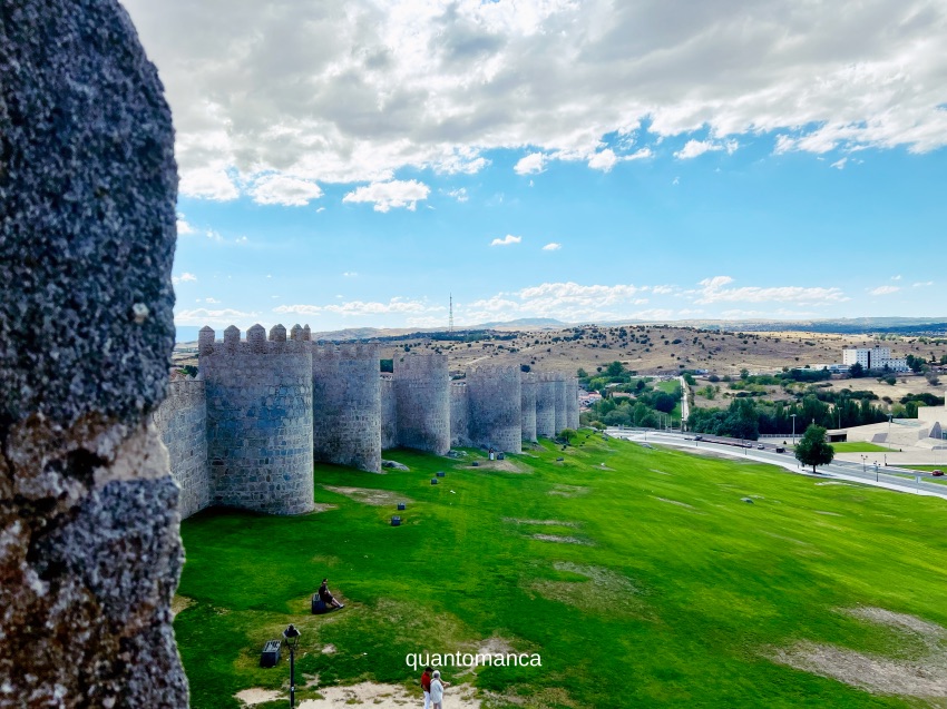 le mura della città di avila spagna