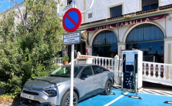 Noleggio auto in Spagna: la nostra esperienza con un’auto elettrica ricarica auto elettrica