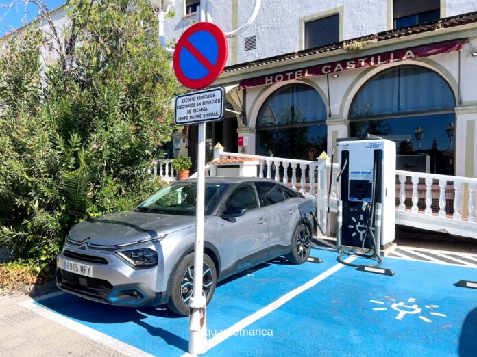 ricarica auto elettrica
